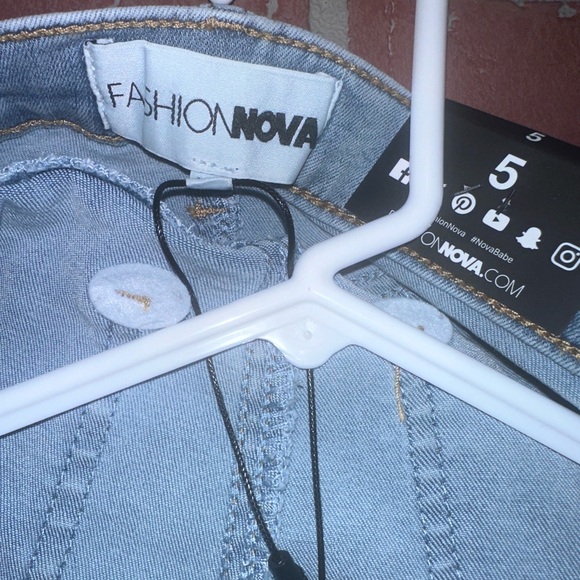 Fashion women’s two piece set - Picture 8 of 9